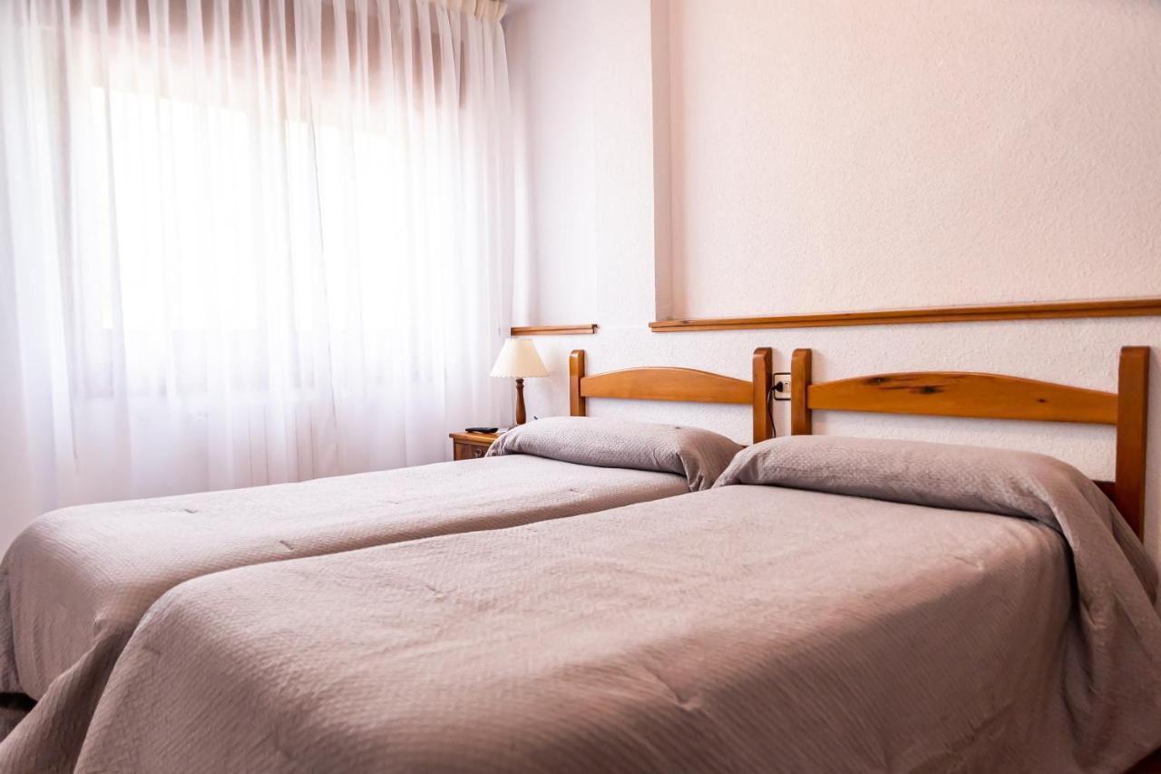 Hostal Restaurante Ventasierra Valdoré Zewnętrze zdjęcie