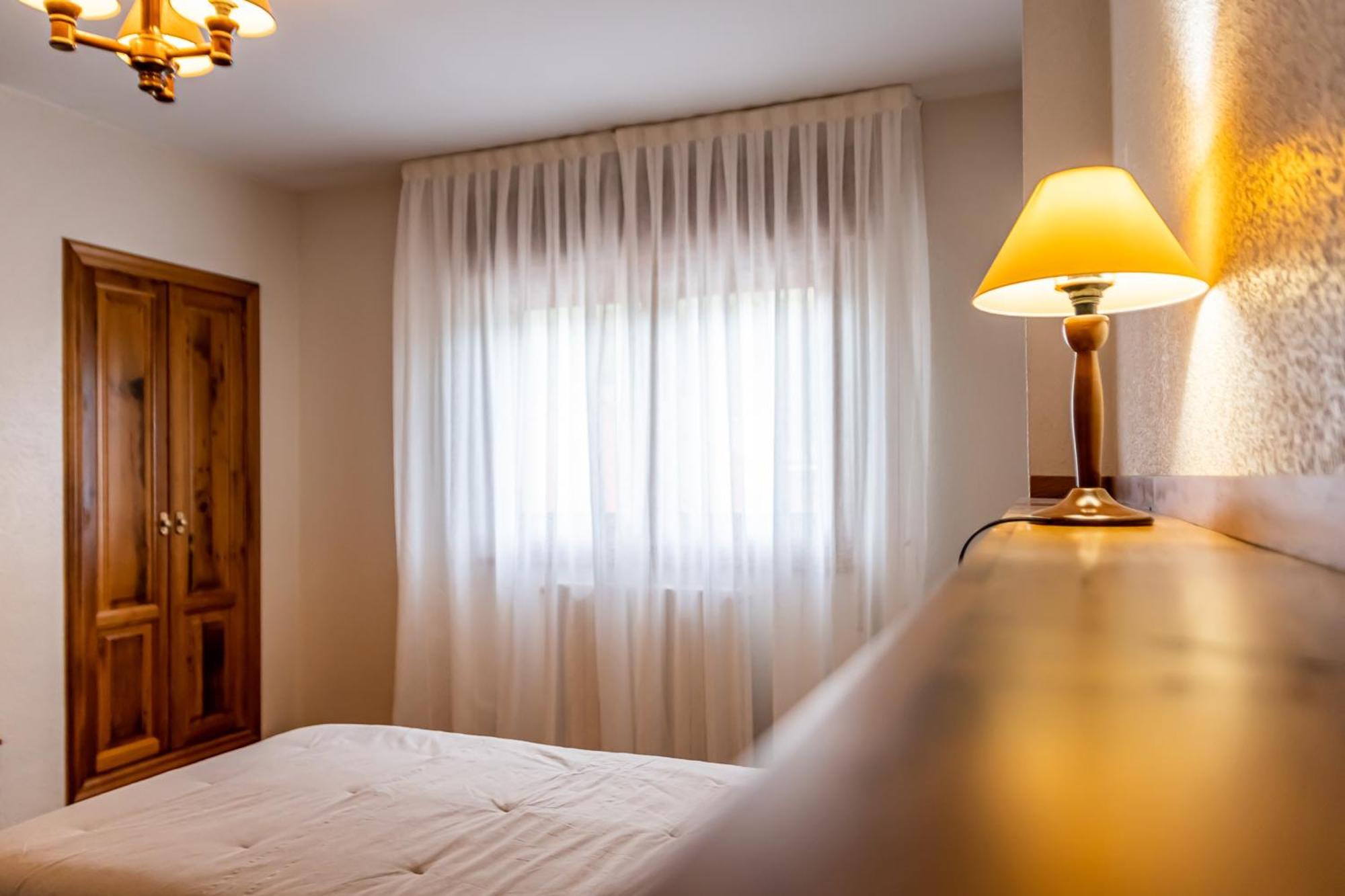 Hostal Restaurante Ventasierra Valdoré Zewnętrze zdjęcie
