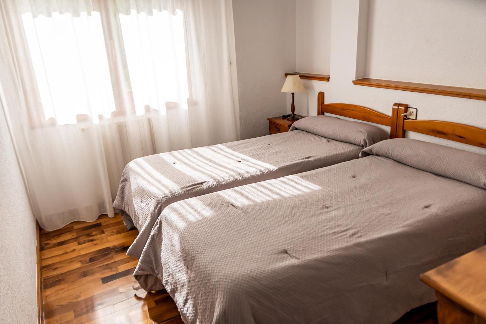 Hostal Restaurante Ventasierra Valdoré Zewnętrze zdjęcie