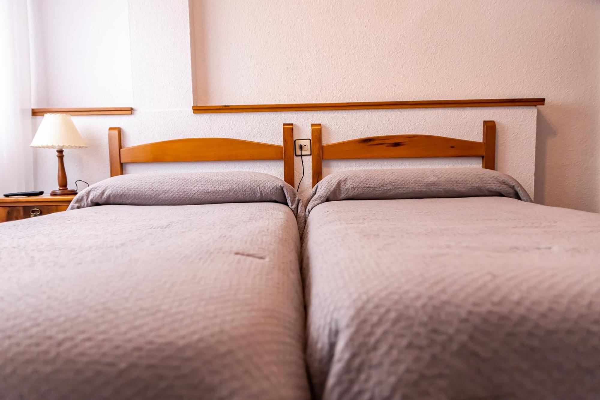 Hostal Restaurante Ventasierra Valdoré Zewnętrze zdjęcie